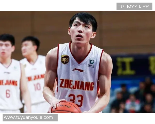 吴前:从篮球新星到国家队核心的成长之路与奋斗历程